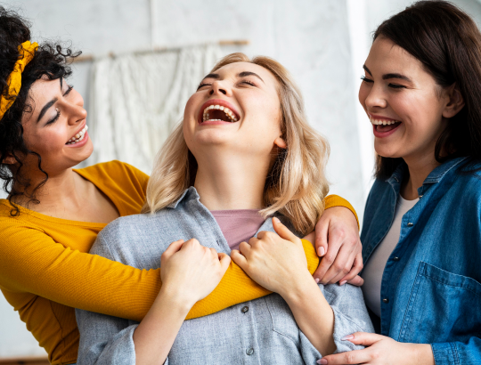 Смех против сухости глаз: неожиданные результаты научного исследования