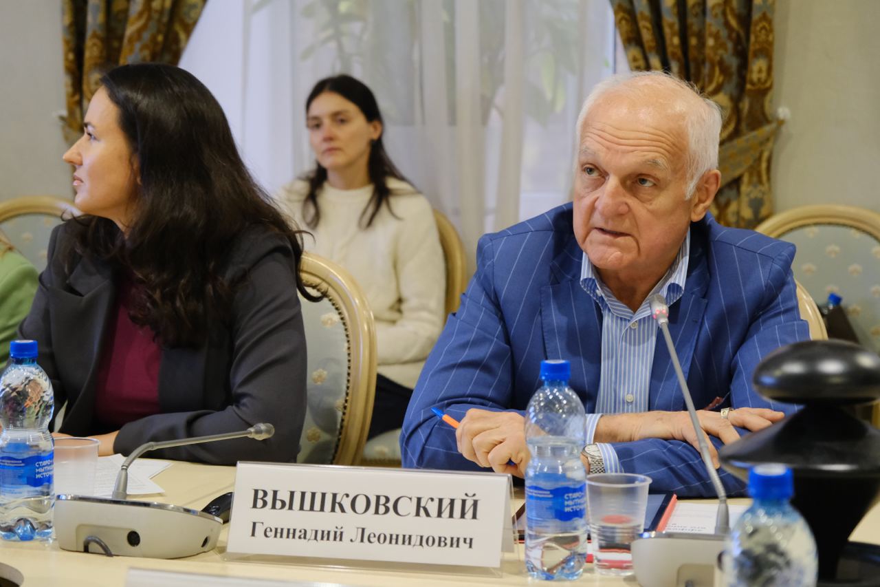 Круглый стол на тему «Интеграция науки, грантового финансирования и благотворительности для устойчивого развития здравоохранения»